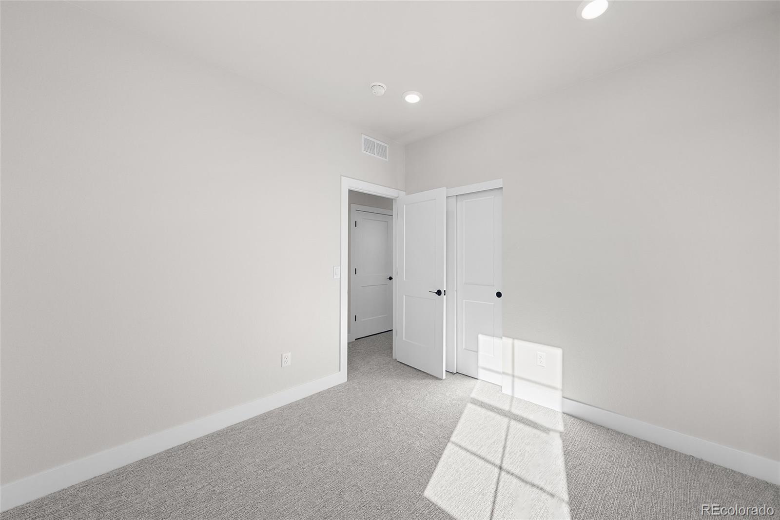 8737 Whiteclover Street