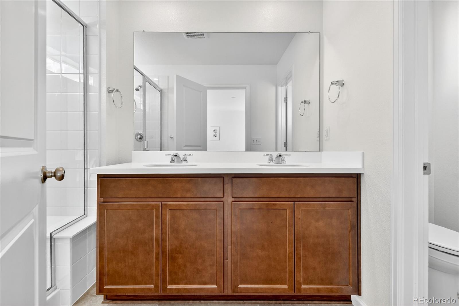 2110 Wagon Wheel Aly