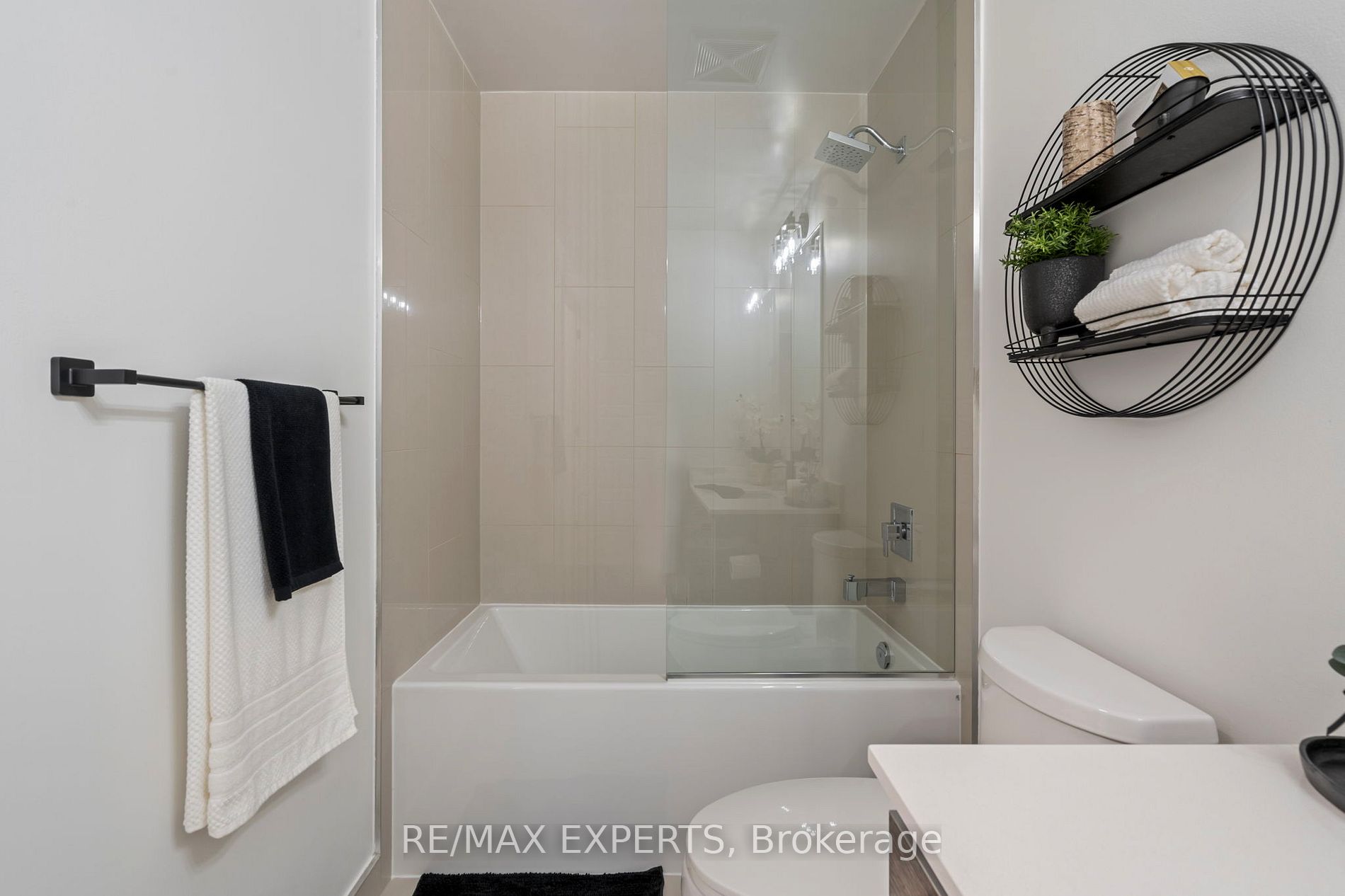 301 Sea Ray Ave C113