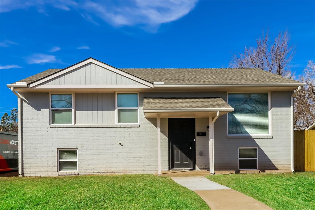 Welcome to your dream home! Step inside this pet-friendly home featuring modern finishings and a layout designed with functionality in mind. Enjoy the storage space found in the kitchen and closets as well as the spacious living areas and natural light throughout. Enjoy outdoor living in your yard, perfect for gathering, relaxing, or gardening! Take advantage of the incredible location, nestled in a great neighborhood with access to schools, parks, dining and more. Don't miss a chance to make this house your next home! Beyond the home, experience the ease of our technology-enabled maintenance services, ensuring hassle-free living at your fingertips.