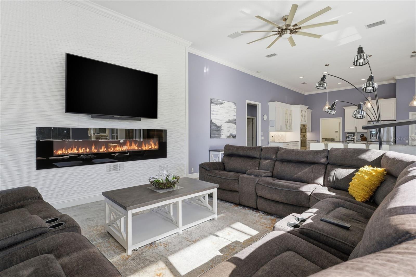 3121 Rivershore Lane