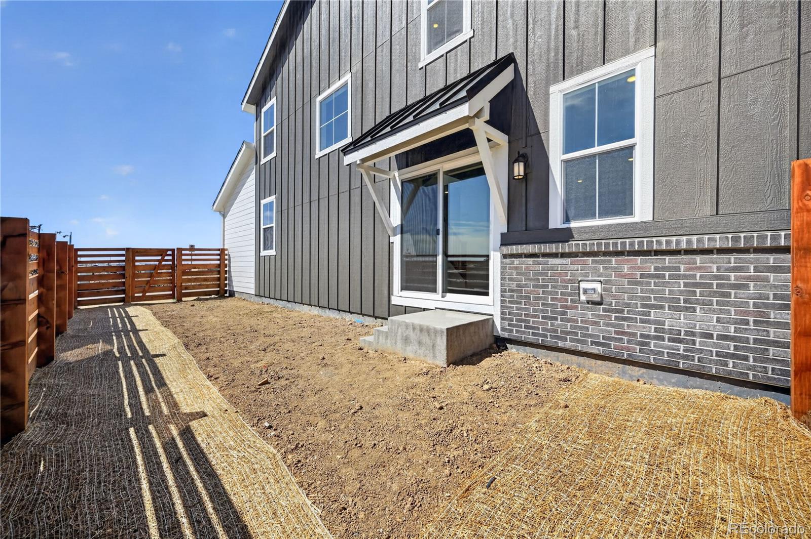 3287 N Duquesne Way
