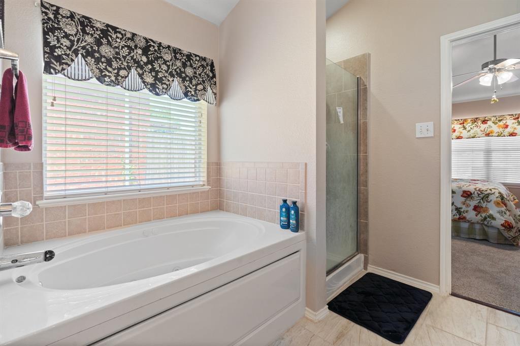 6804 Red Rock Trail
