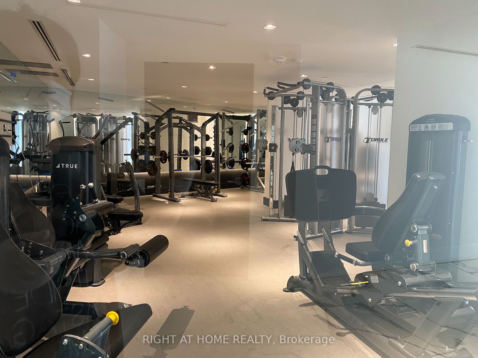 2908 W Highway 7 Rd 3709