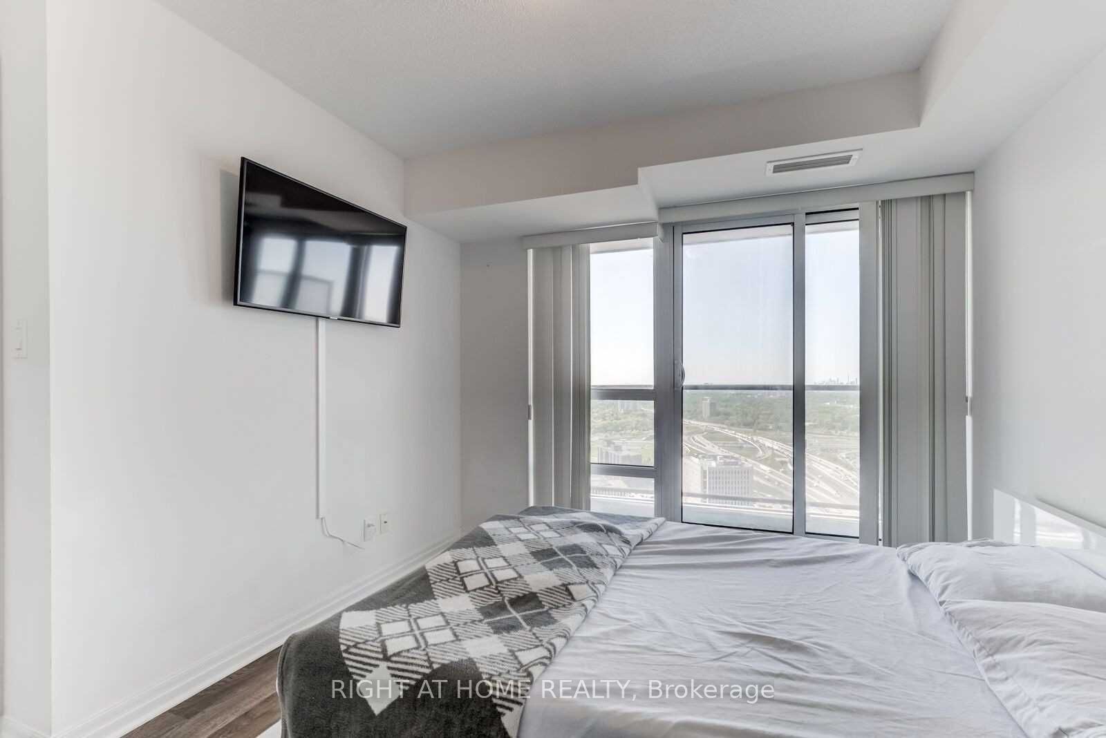 2015 E Sheppard Ave 3501