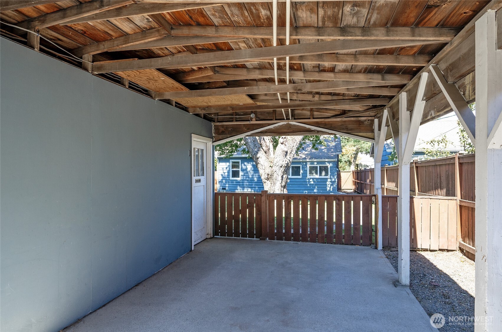 5210 N 46th Street