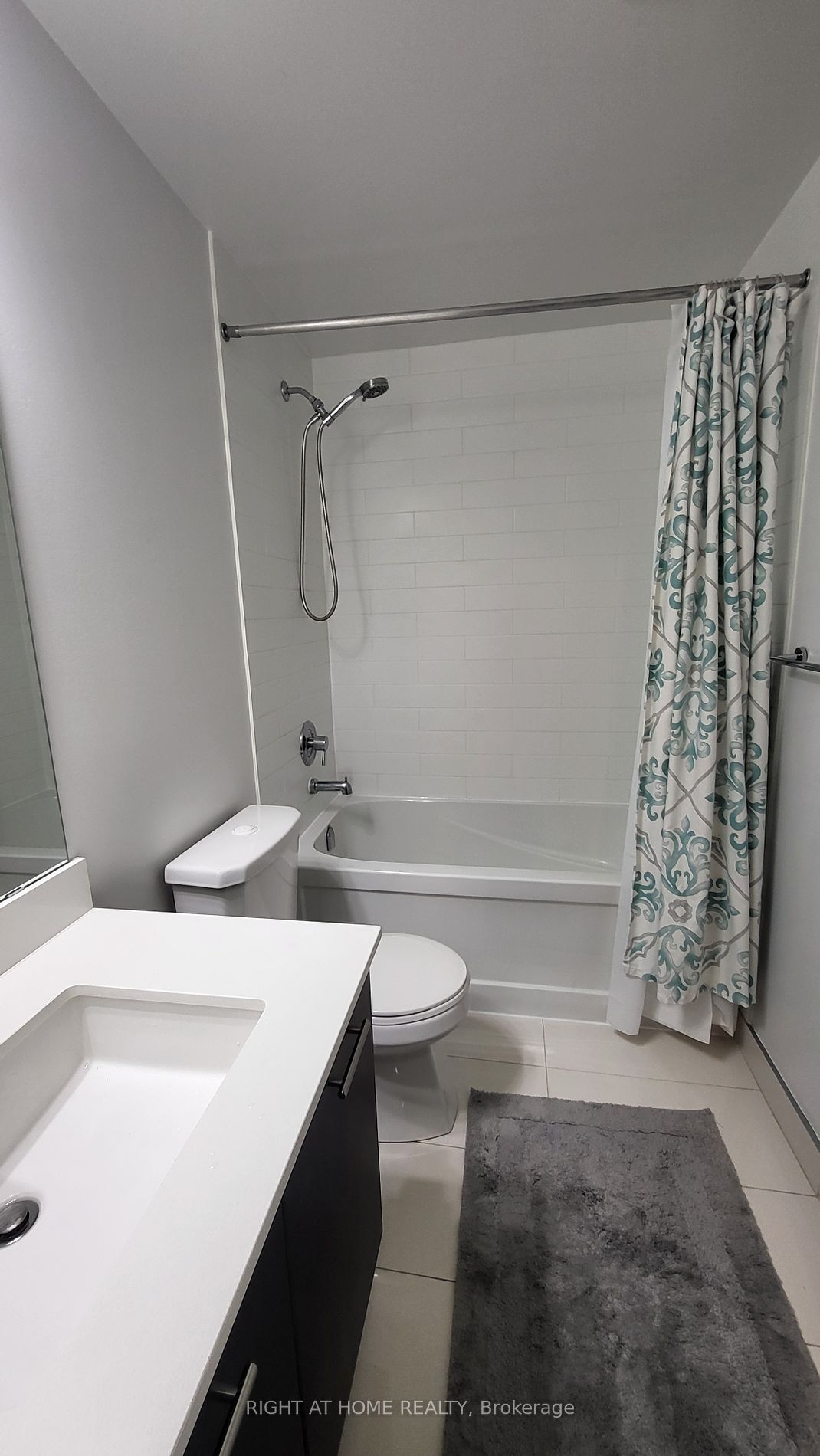 2200 W Lakeshore Blvd 612