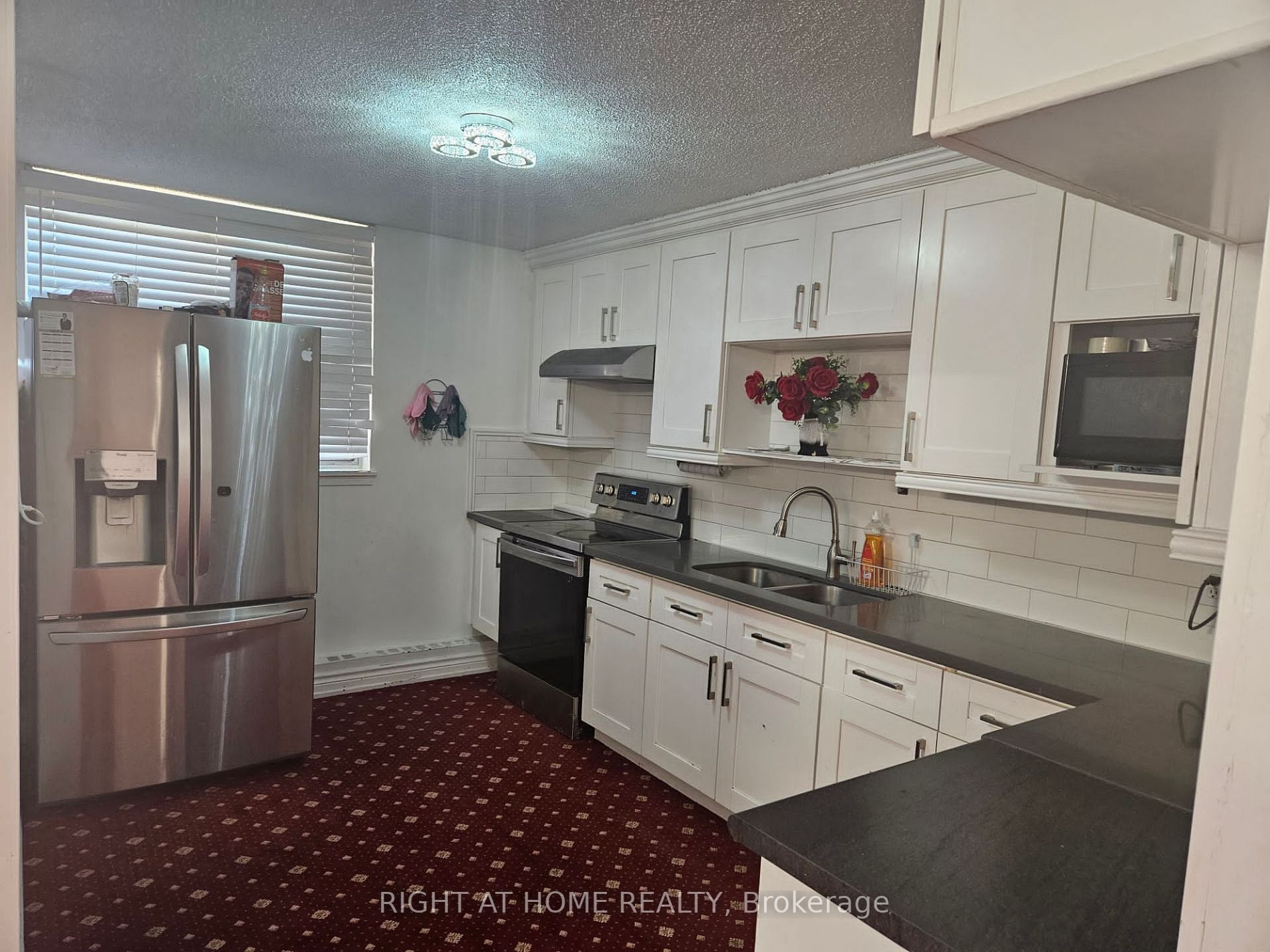 100 Wingarden Crt 410