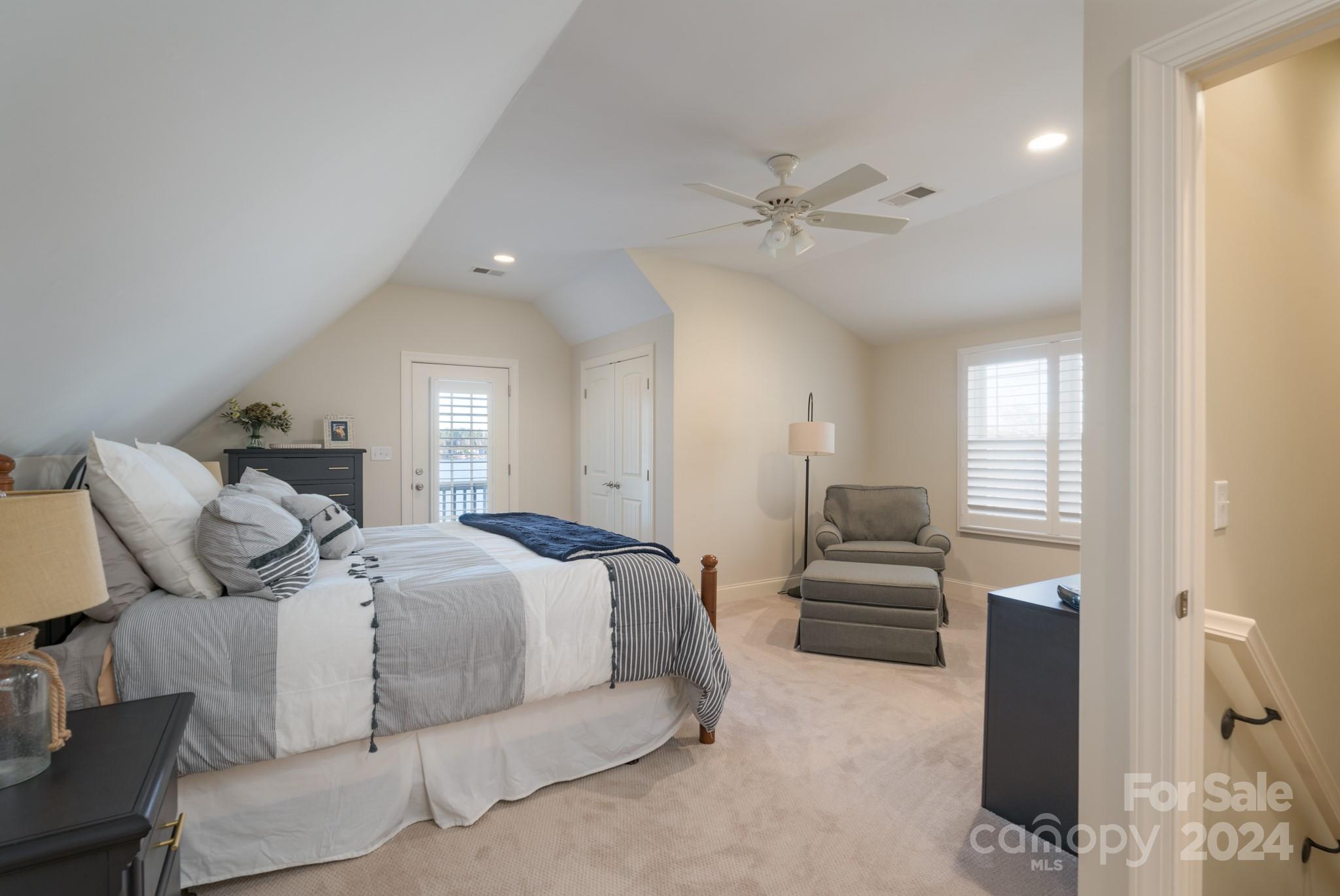 638 Deerfield Road