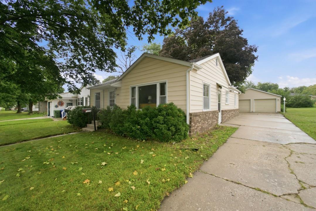 1004 Cedar Street