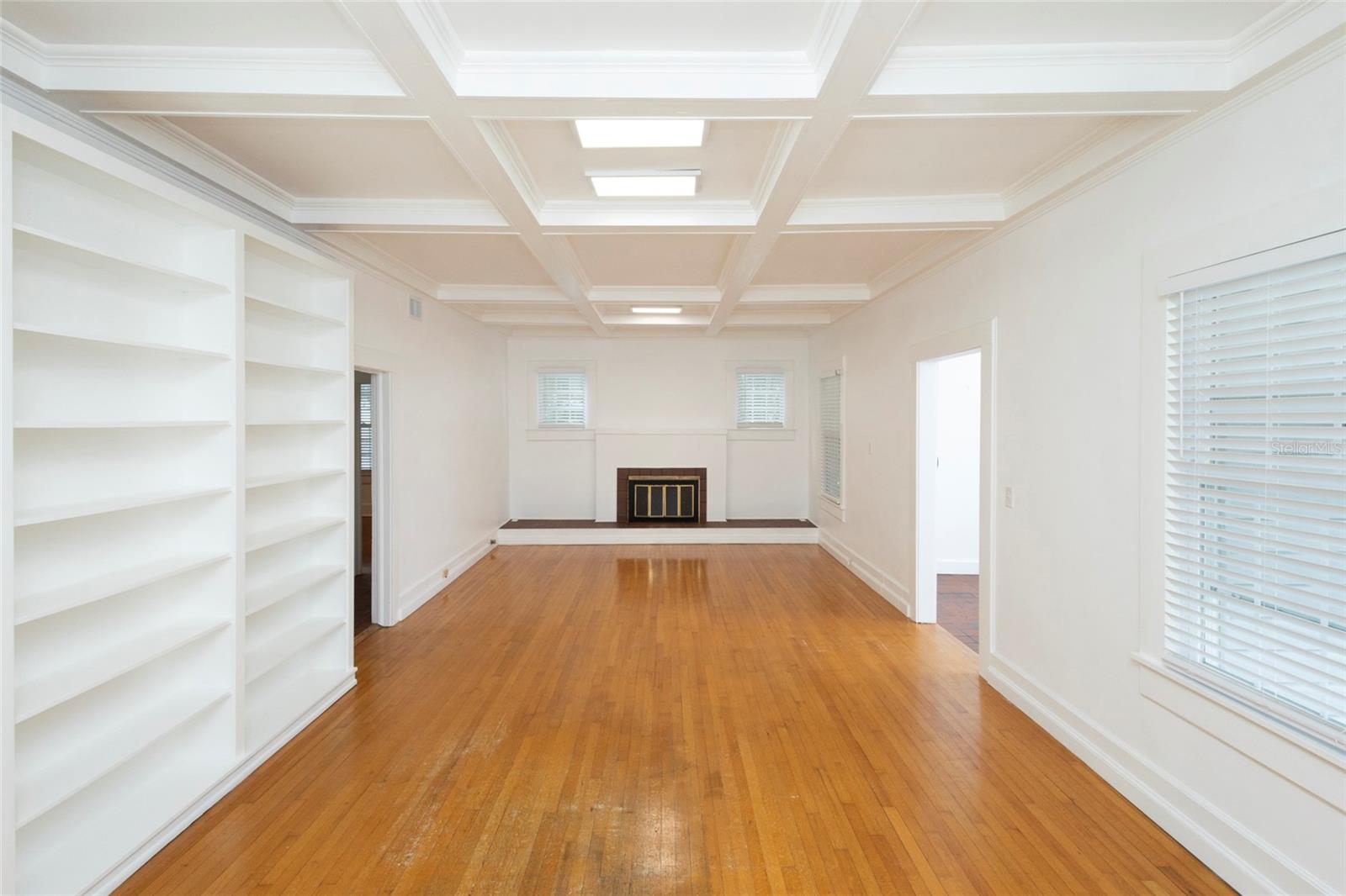 3012 W Sitios Street