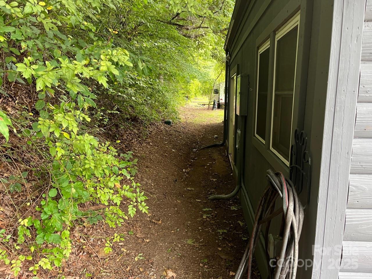 1961 Cane Creek Road