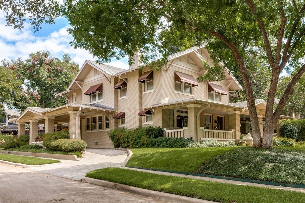 1351 Mistletoe Drive