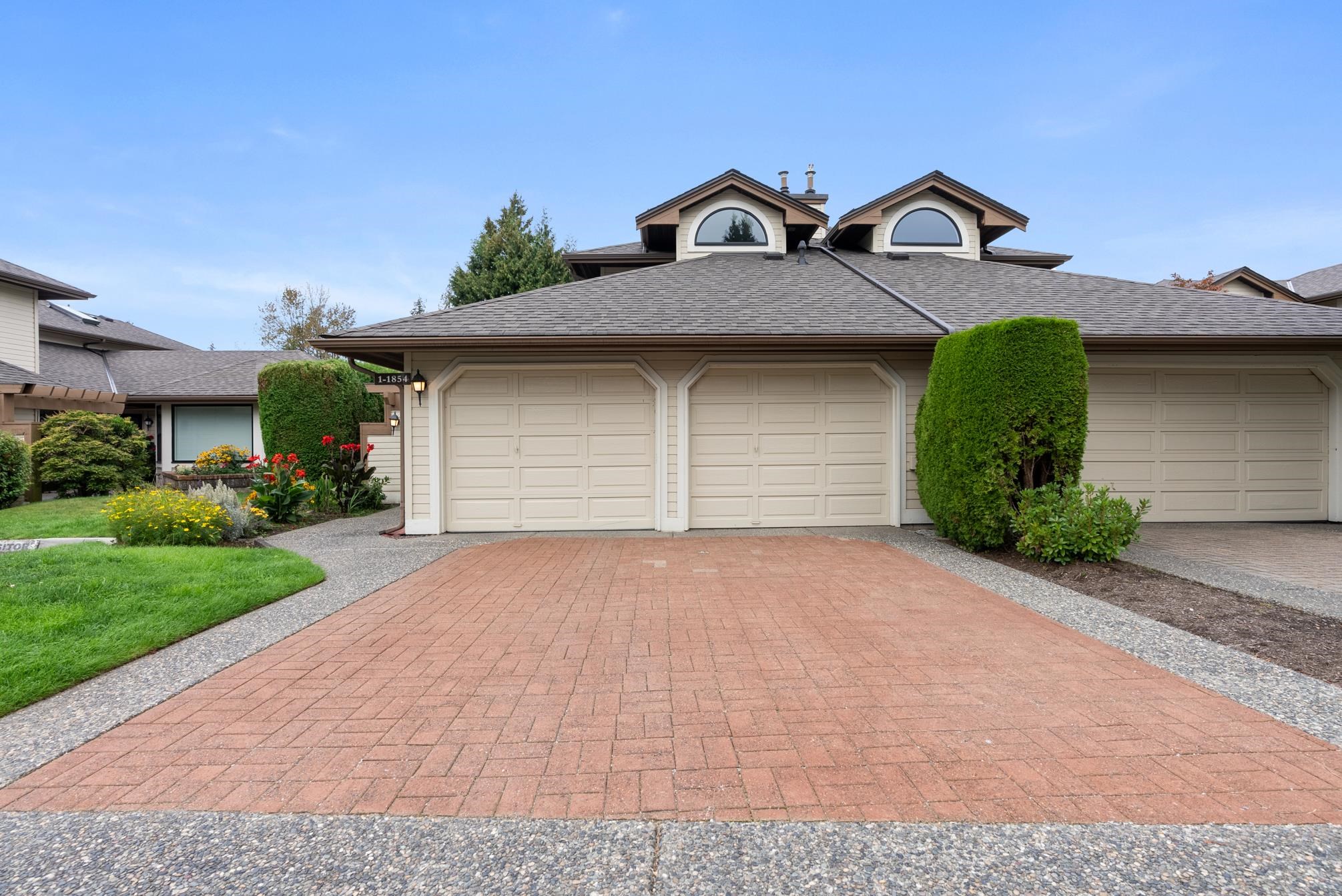 1854 Southmere Crescent 1