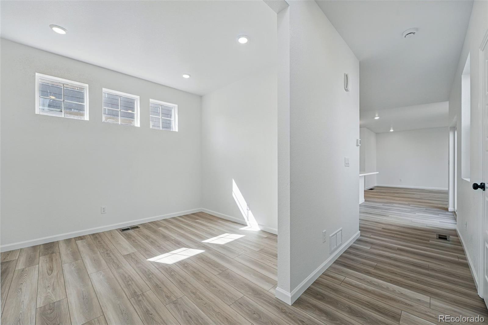 3334 N Catawba Way