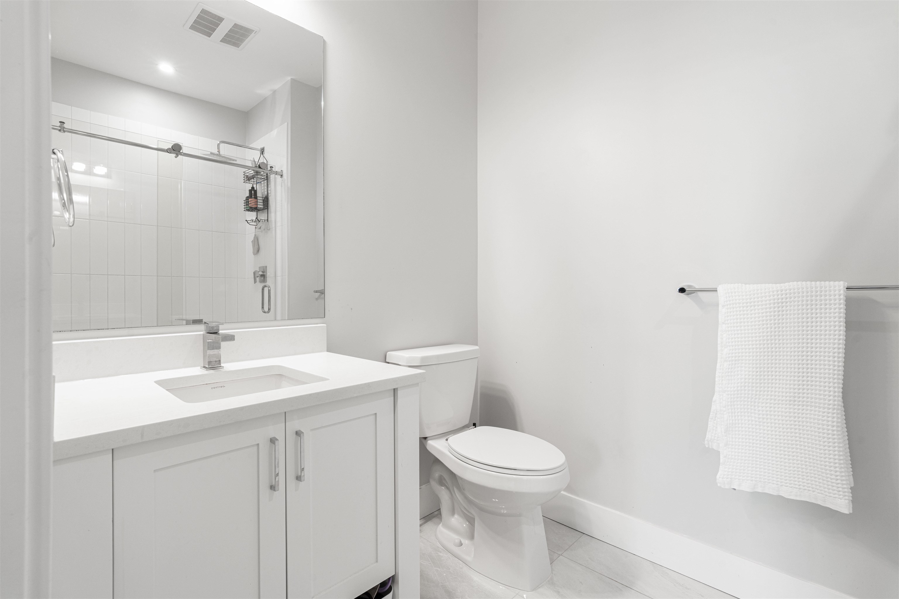 2180 Kelly Avenue 4615