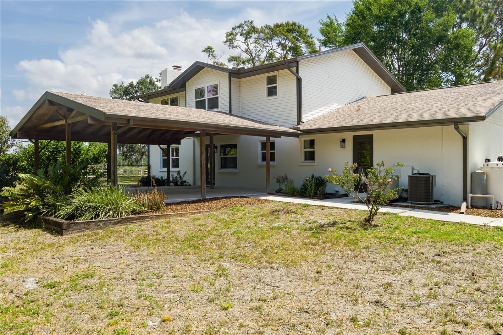 5403 Red Rooster Road