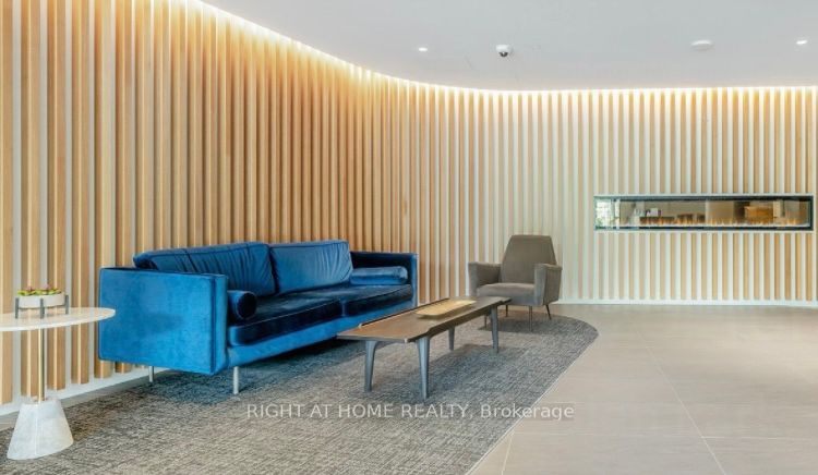 160 Flemington Rd 1215