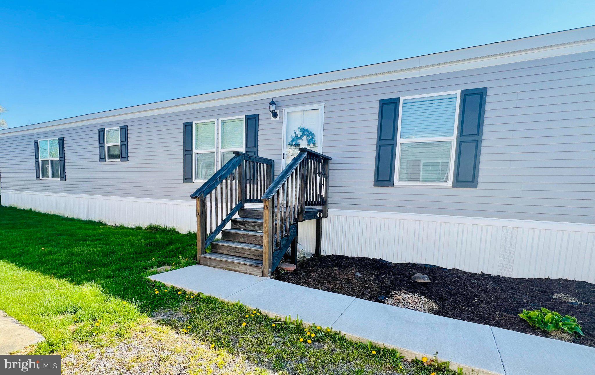 411 Eckard Cir  