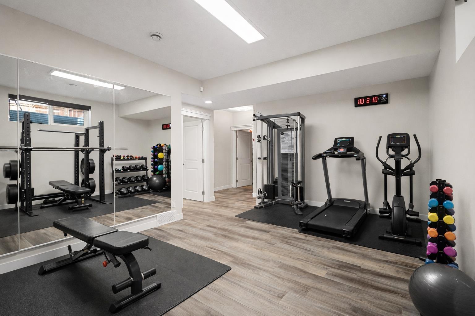 51 Evansglen Court NW