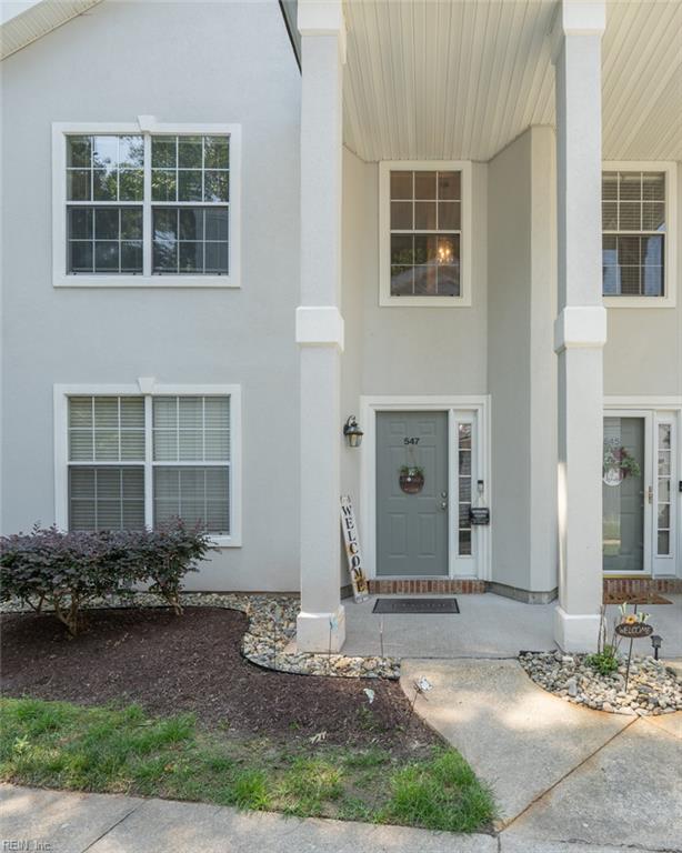 547 Seahorse Run, Chesapeake, VA 