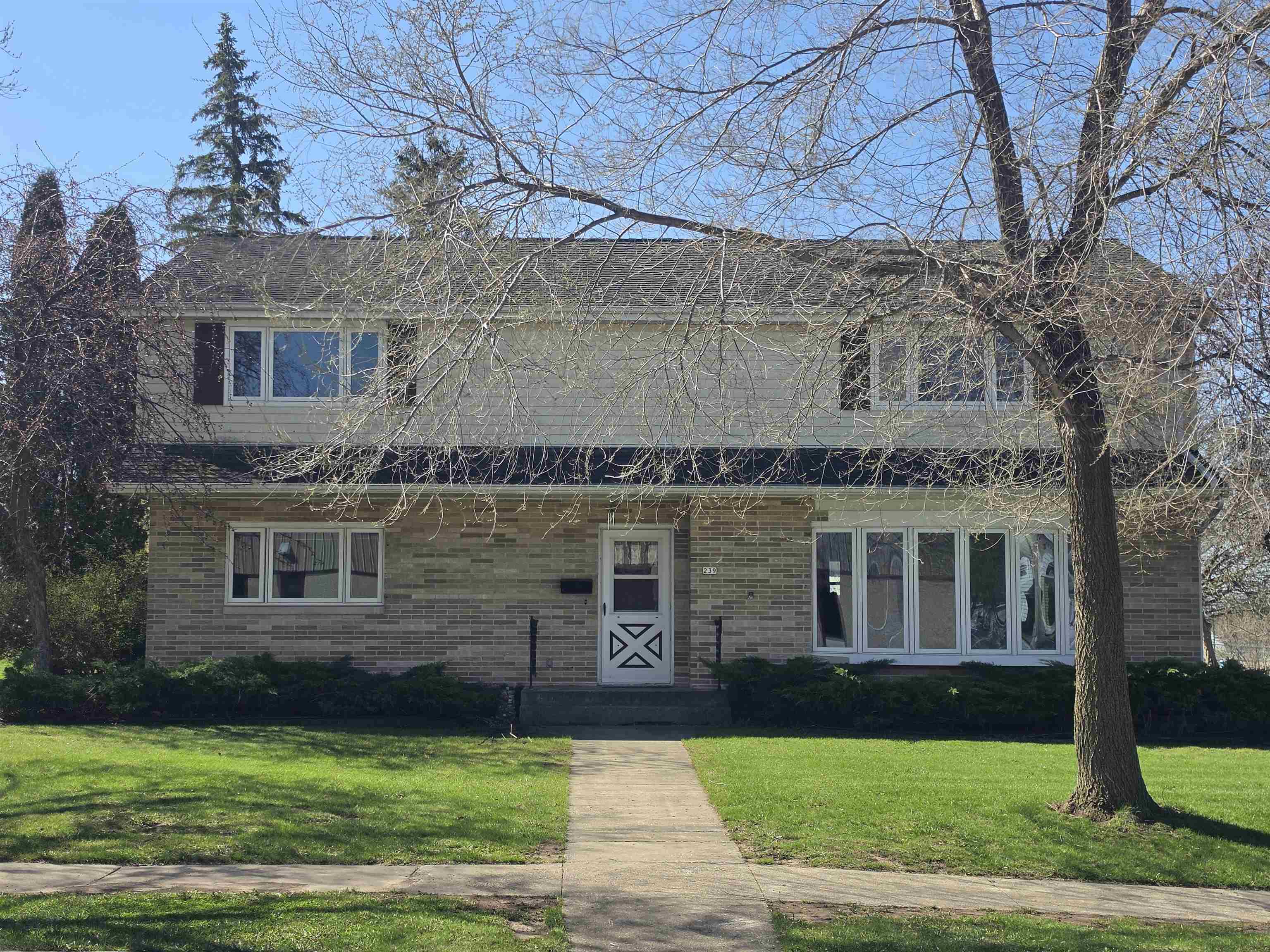 239 W Water Street