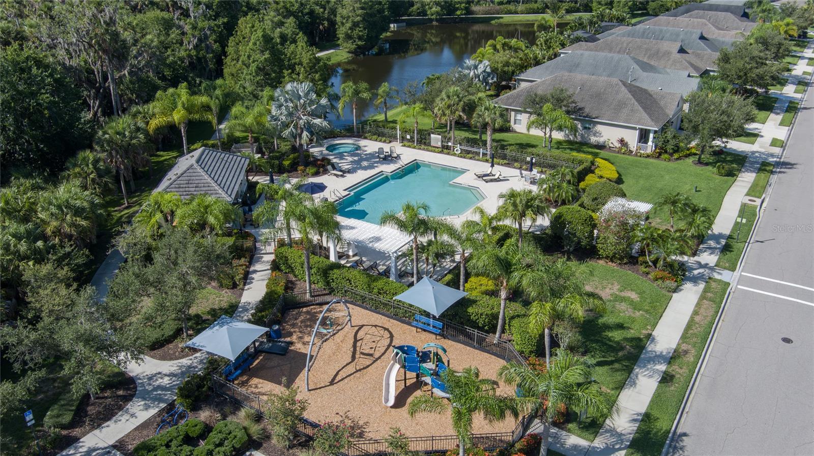 6440 Autumn Woods Way