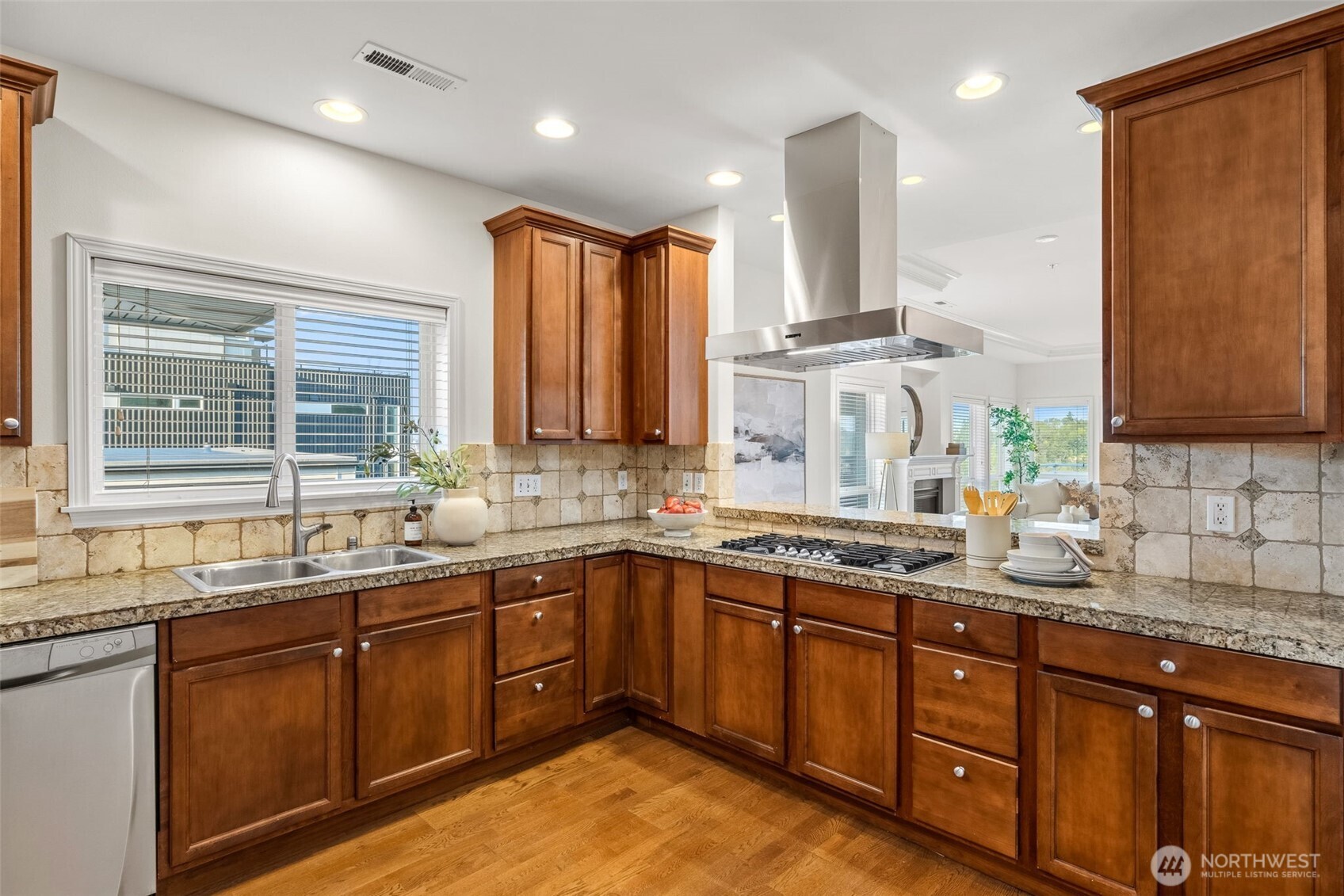 3112 SW Avalon Way 501