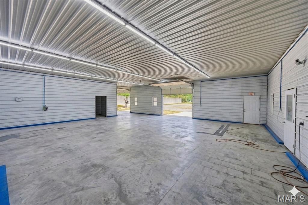 12410 S State Highway 21