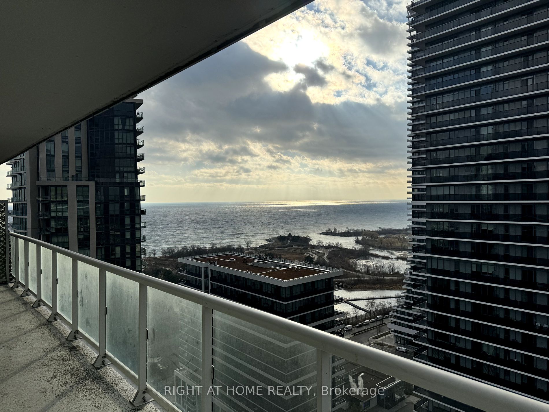 56 Annie Craig Dr 2505
