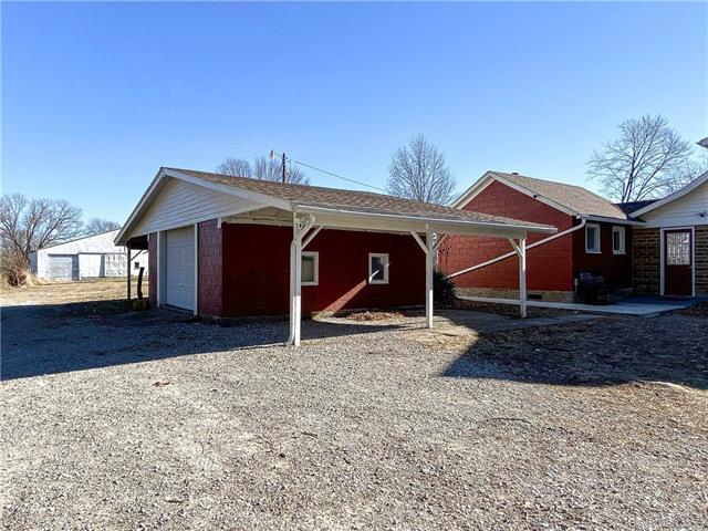 5677 S 2100 Road