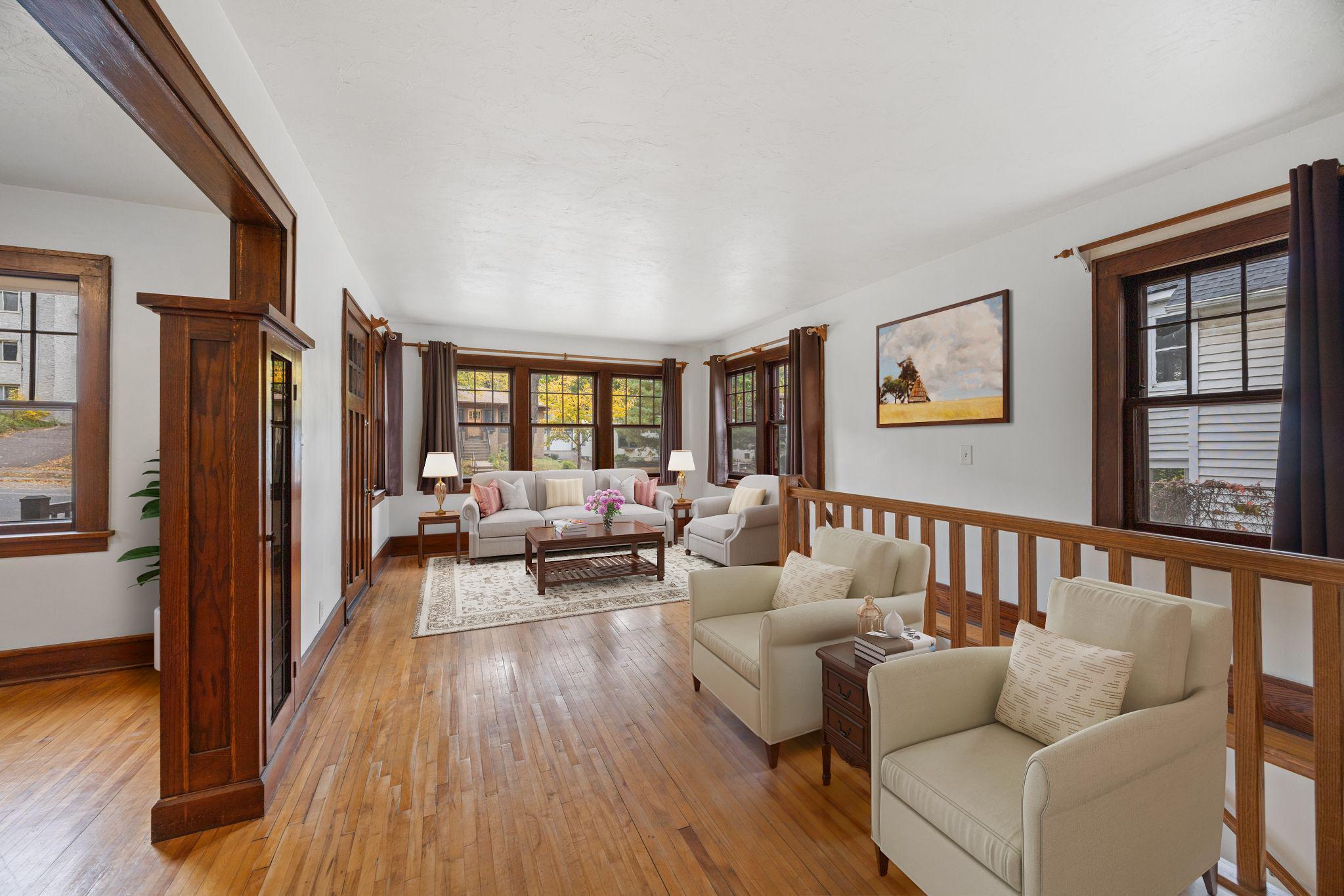 210 Warwick Street SE