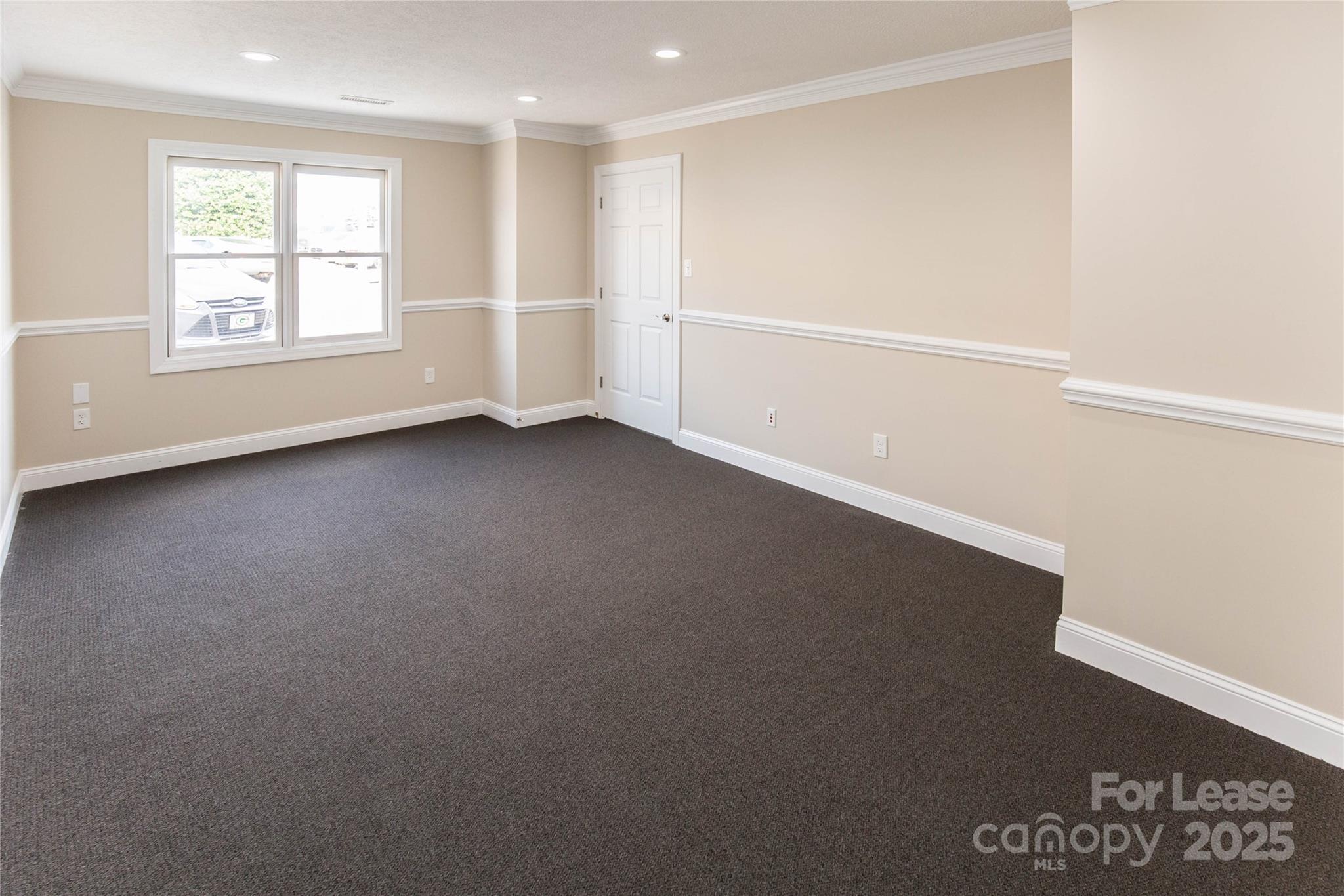 214 Main Avenue Drive