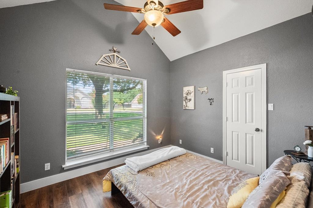 2811 London Lane