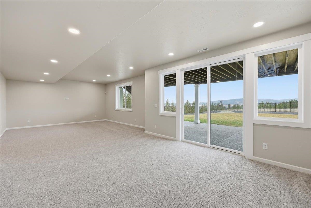 1323 S Aspen Ct