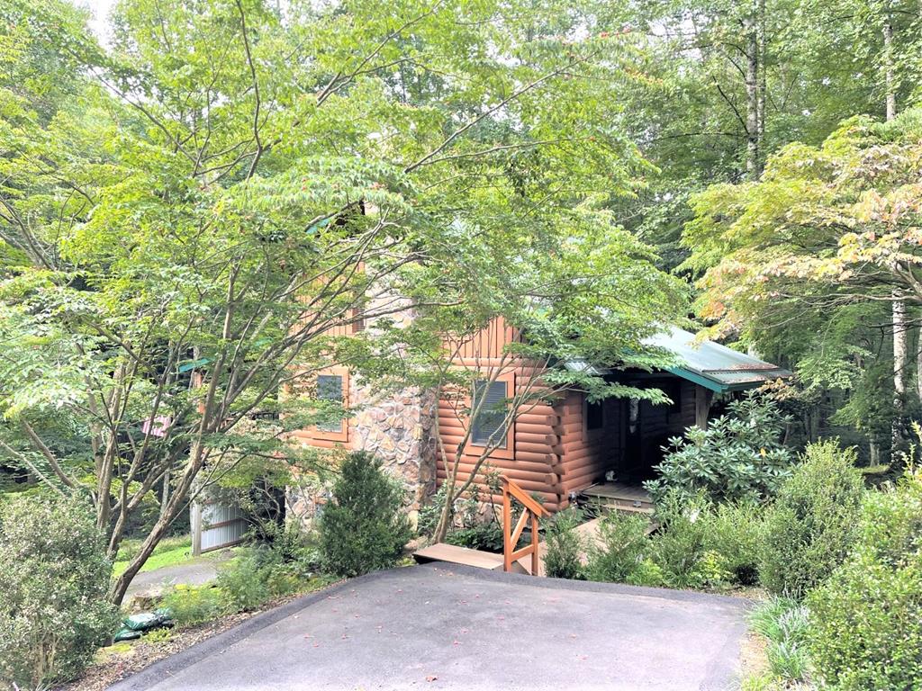Residential for sale in Fancy Gap, Virginia, 85554
