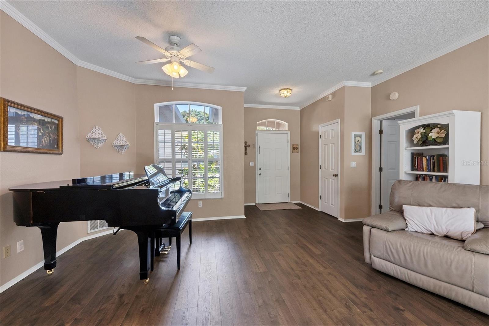 5009 44th Street W