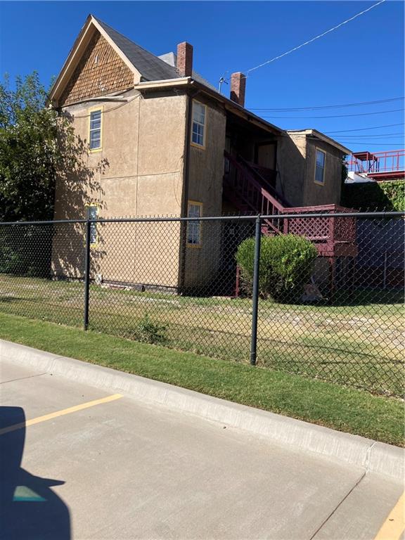 CLOSE TO DOWNTOWN OKLAHOMA CITY CURRENTLY VACCENT. 5 UNITS 6 BED ROOMS  5 BATH .ONE TWO BED ROOM 3 ONE BED ROOMS, ONE EFFICANCY. IT IS ALSO FOR RENT 875/2 BED RM