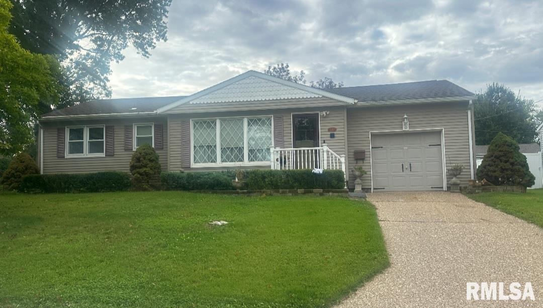 Great 2–3 bedroom ranch in a fantastic, convenient location. This home offers hardwood floors throughout, a bright main-level layout, and flexible living space. The original 3rd main-floor bedroom is currently used as a formal dining room but could easily convert back if desired. The basement includes an additional bedroom (no egress) for extra space or guests. Enjoy the perks of a reverse osmosis system, an on-demand water heater, and a well-maintained interior. A wonderful opportunity for comfortable living in a sought-after area.
