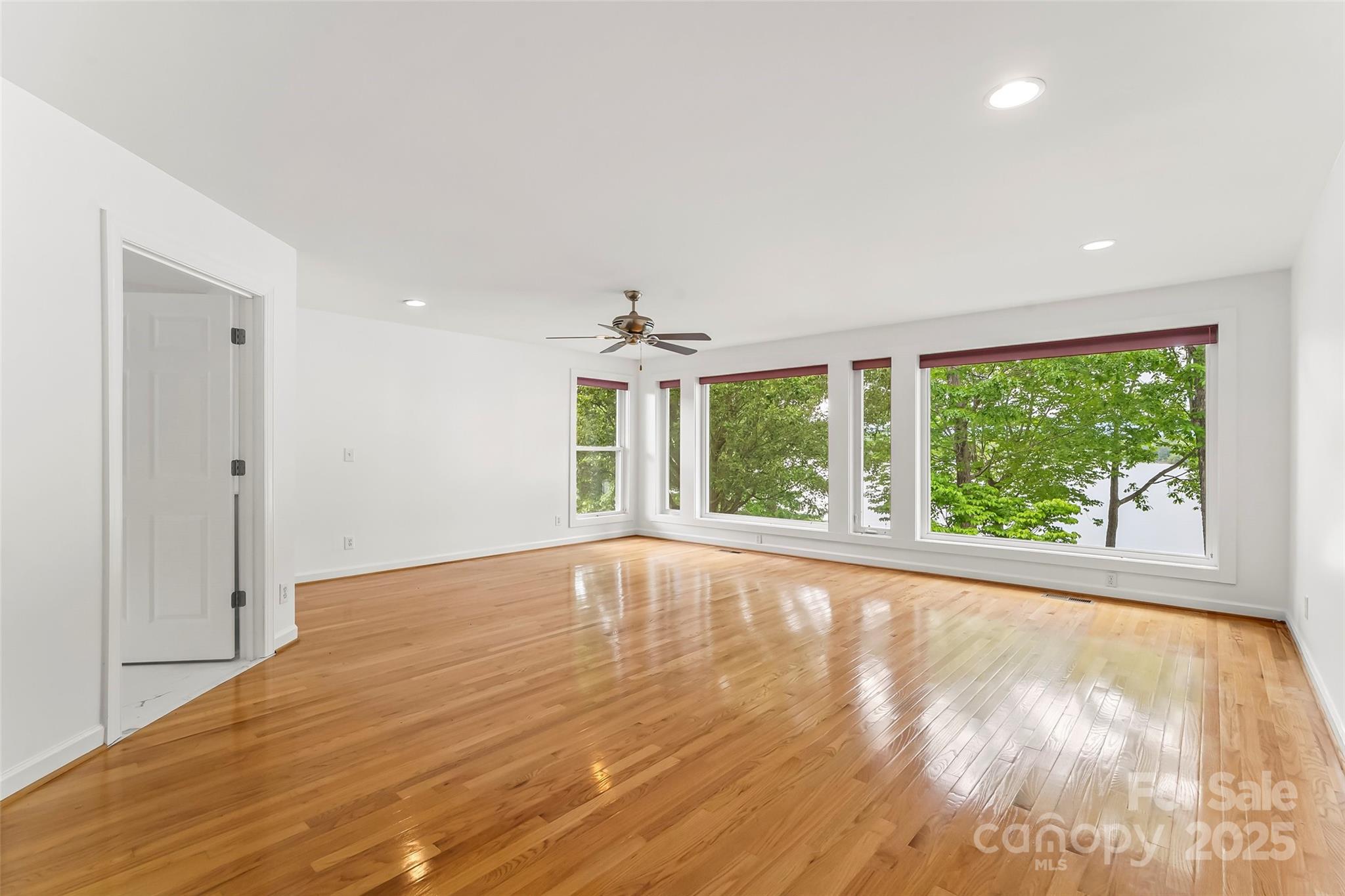 2218 Mallard Cove Drive