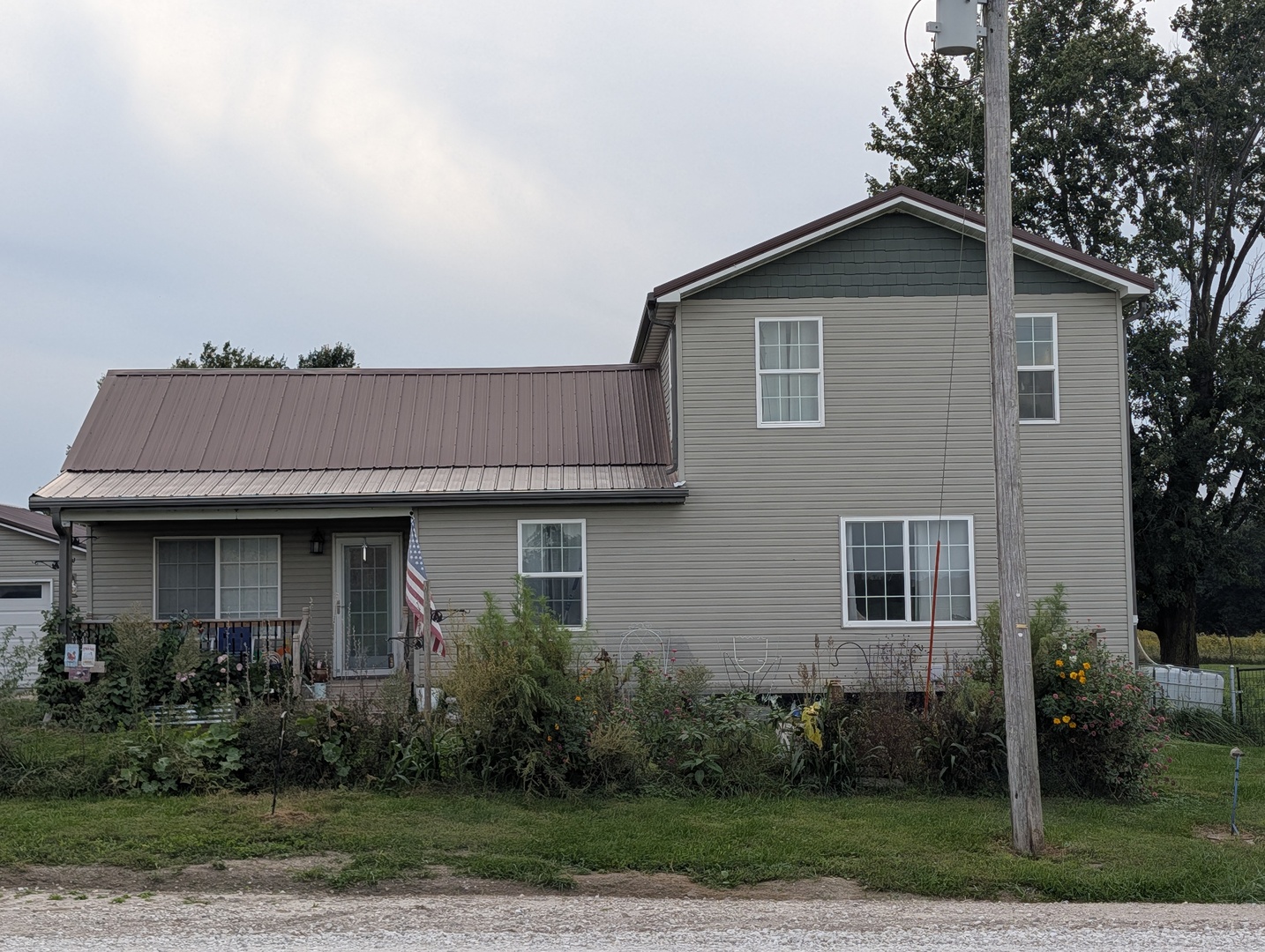 2151 E 1700th Street