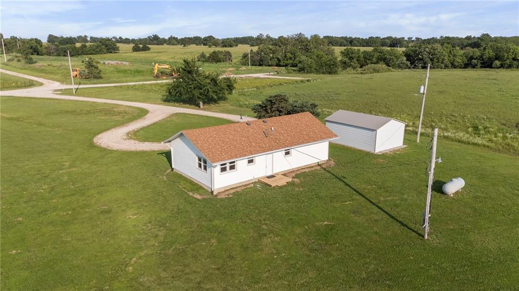 32241 NE Neosho Road