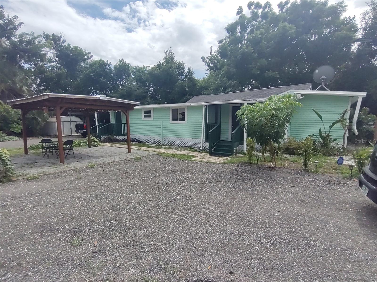 901 Hibiscus Court, Tavares, FL