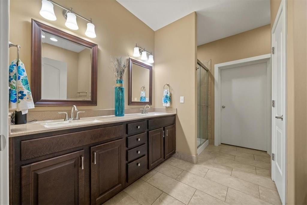 5614 Chimney Rocks Circle