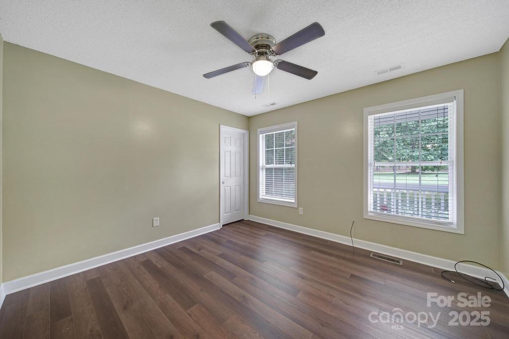 4394 Mountain Creek Road