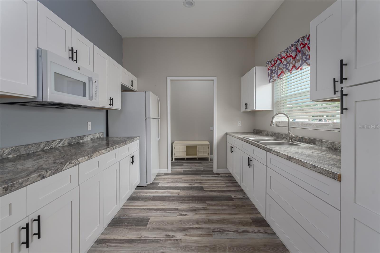 5318 Palmetto Point Drive