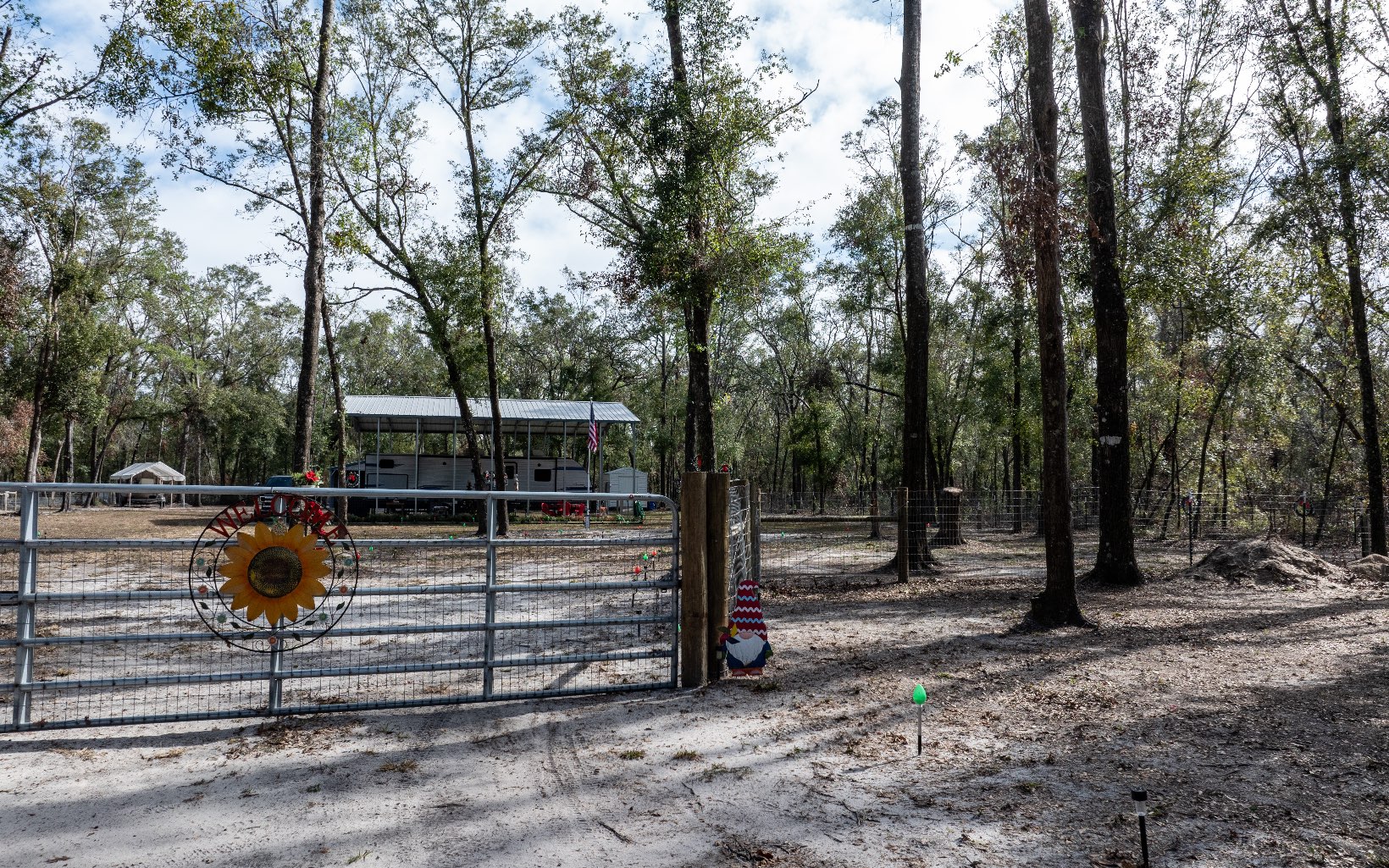 368 NE Beverly Hills Rd