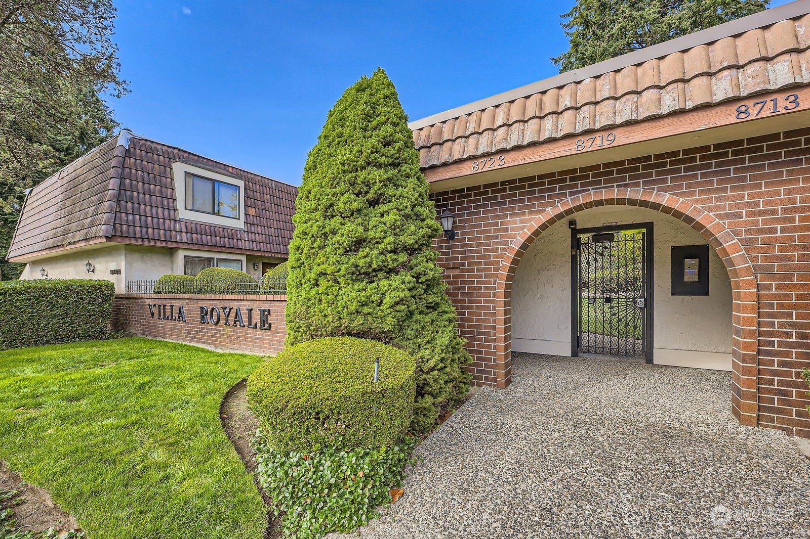 8719 238th Street SW B6