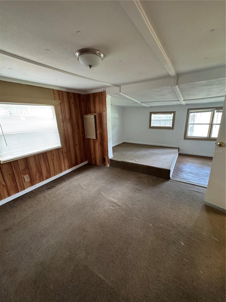 2115 Bailey Road