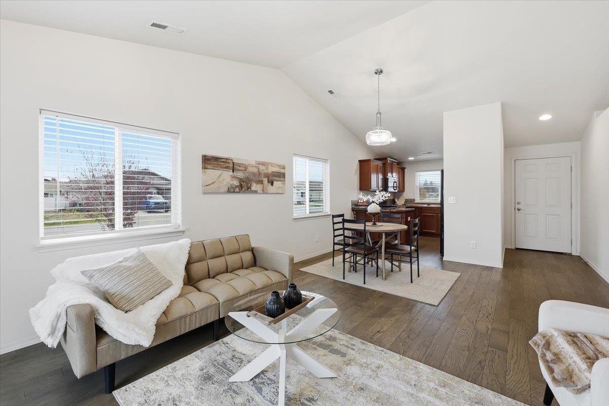 19029 E Frederick Ave